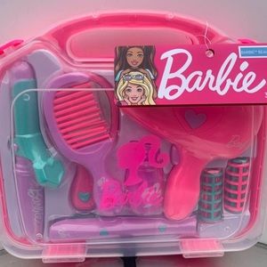 Little girls Barbie hair dresser set